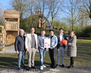 Gruppenbild zur anstehenden Eröffnung des Naturraums Berkeltal